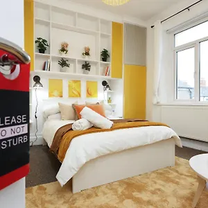 premium-bed-breakfast-wi-fi-parking-city-centre.cardiffhotelswales.com/