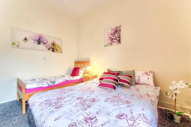 Edinburgh Central Haymarket Aparthotel Velká Británie