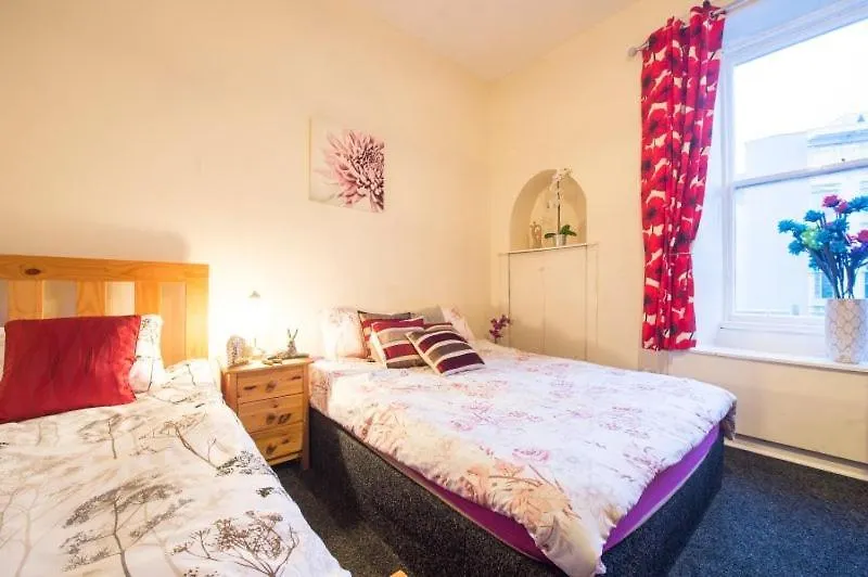 Edinburgh Central Haymarket Aparthotel