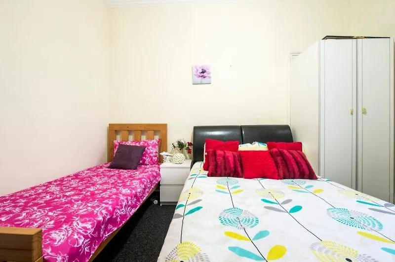 Edinburgh Central Haymarket Aparthotel